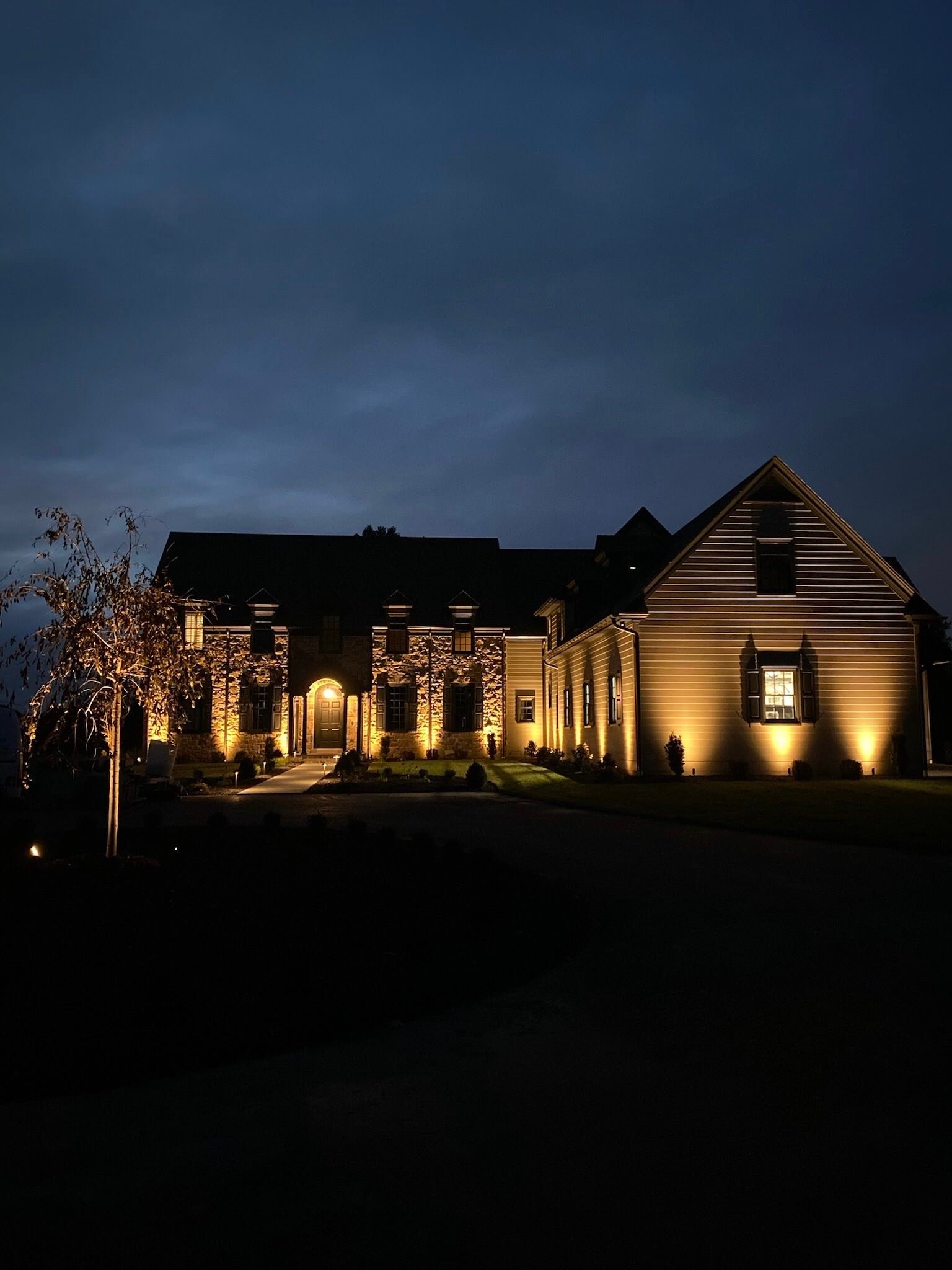 Custom Outdoor Lighting and Landscaping By First Class Lawn Care